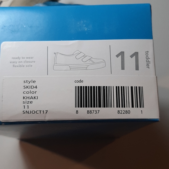 ❤ 🛍 4/$20 Carter's Khaki Sneakers - Picture 6 of 7